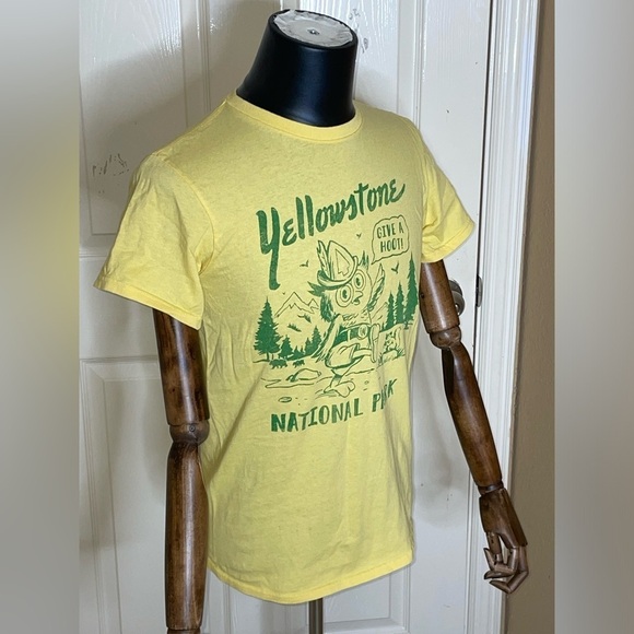 Vintage Yellowstone Shirt National Park Cute “Give A Hoot!” Graphic T Shirt S‌‌ - Picture 3 of 10